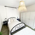 Margio Villa *